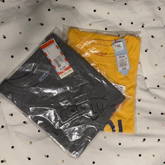 Two Cat & Jack boys Tees - Picture 3 of 5